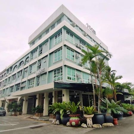 900 Inn Bintulu Buitenkant foto