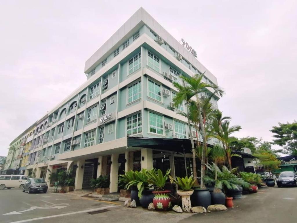 900 Inn Bintulu Buitenkant foto