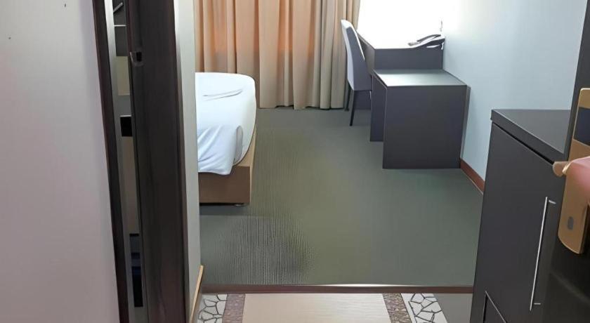 900 Inn Bintulu Buitenkant foto